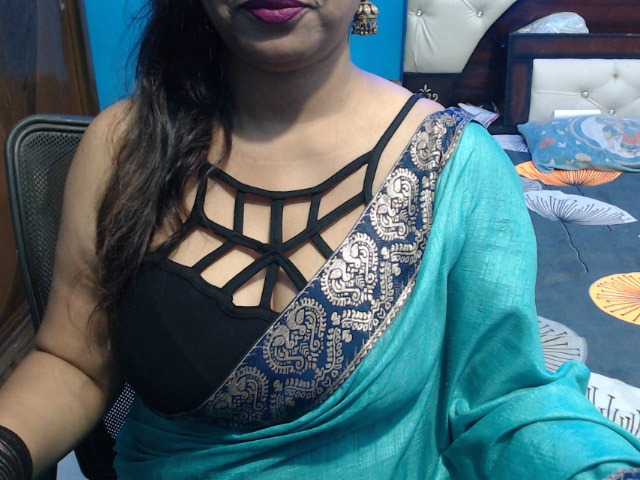 Fotografije Nainaa # new # indian # bigboobs # big ass ''''''