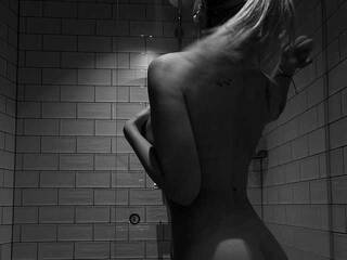 Erotski video chat Natallie