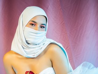 Erotski video chat Nayla-samira