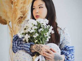 Erotski video chat Nefertitti1