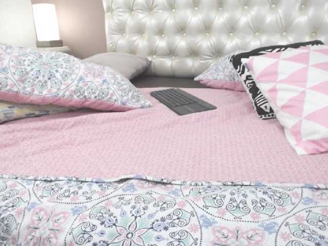 Emitiranje snimki zaslona Nicoleex