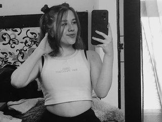 Erotski video chat NicollePetit