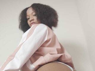 Erotski video chat NuruAziza