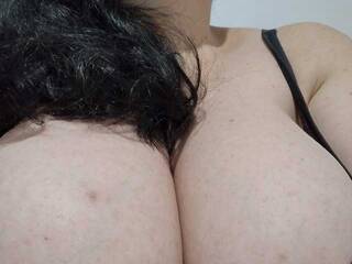 Erotski video chat Nykyxo