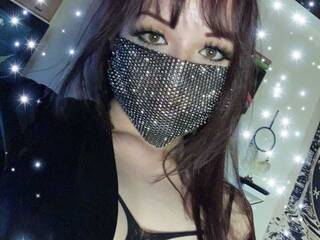 Erotski video chat onlymari