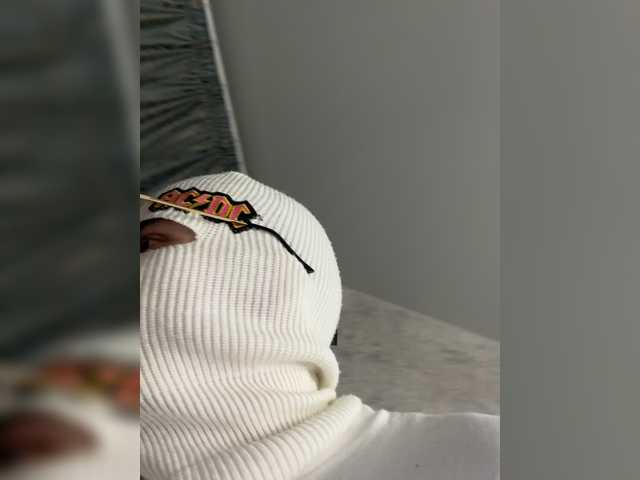 Emitiranje snimki zaslona TheonlyoneBoyX