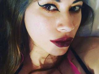 Erotski video chat Petitedoll89
