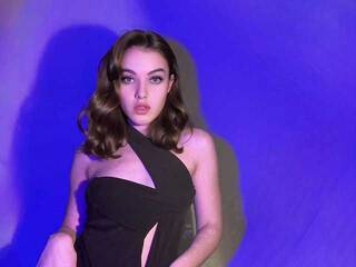 Erotski video chat PrettyJuna