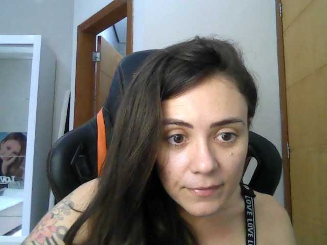 Emitiranje snimki zaslona prettywomanBR