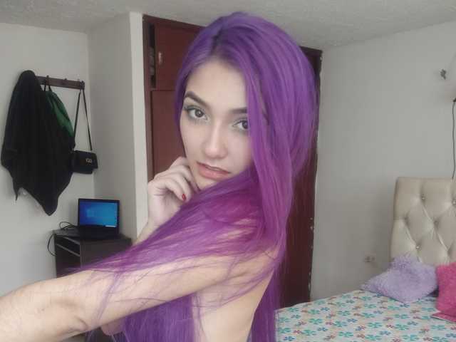 Erotski video chat purple--girl