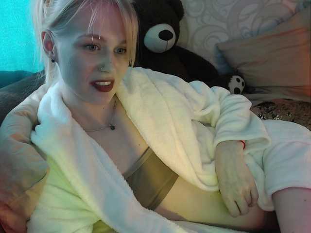 Fotografije Vero_nica Press in the heart! 519 pussy) Lovens from 2 tk, 20 - pleasant vibration, 69 - random In private with toys, Cam2Cam Before the private 101 tokens