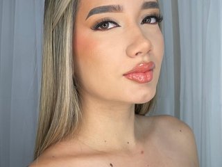 Erotski video chat Queen_Lucia
