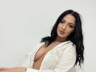 Erotski video chat RaisaSalvis