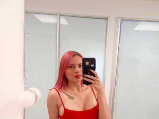 Erotski video chat Rayveen