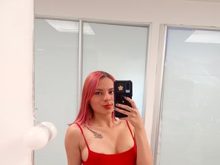 Erotski video chat Rayveen