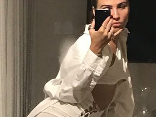 Erotski video chat REALMEANTINA