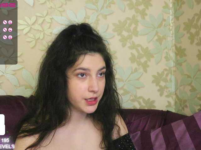 Fotografije RileyMisaki AnyTIPS is on HIGH !! 11 / 45 / 95 / 195 for ULTRAHigh. Slide toy in pussy once 11tk. #chubby #bbw #squirt #teen #18