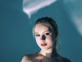 Erotski video chat Rinaaaa-cherry