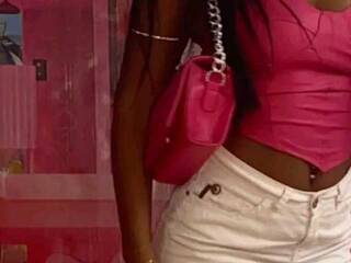 Erotski video chat Rinah77xx