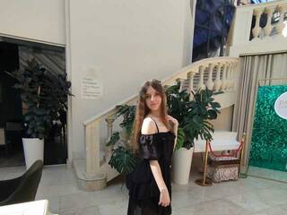 Erotski video chat -KittyDoll-Meow-