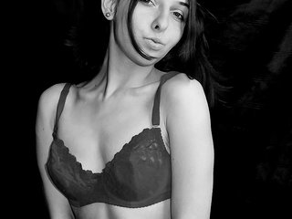 Erotski video chat -KittyDoll-Meow-