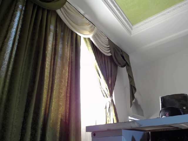 Emitiranje snimki zaslona RoxaneFox