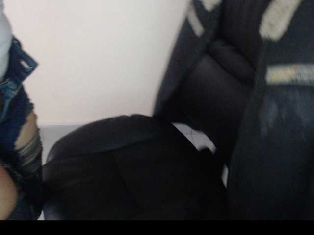 Emitiranje snimki zaslona RoxaneFox