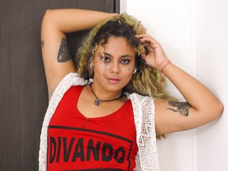 Erotski video chat RoxaneMoore