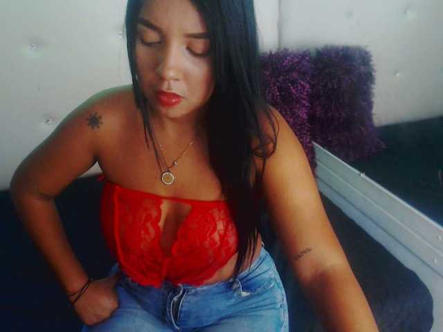 Emitiranje snimki zaslona RoxyxTaylor