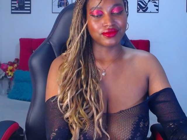 Fotografije RubyFetish Make me feel special,time to have fun ,make hot and squirt #ebony #bigboobs #squirt #latina #femdom #feet