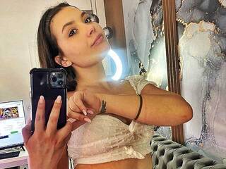 Erotski video chat RubyxBanks