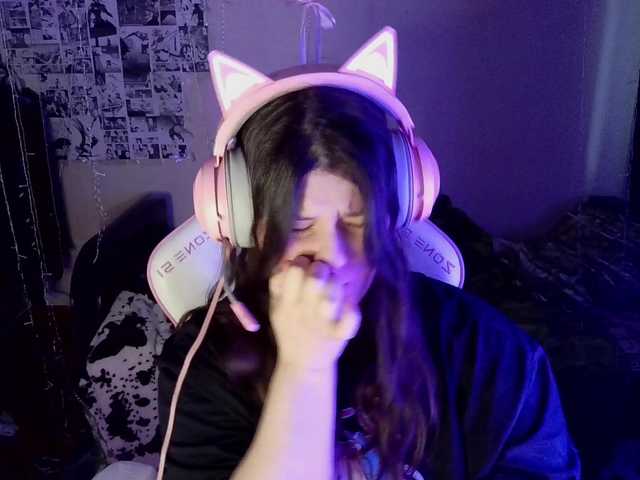 Emitiranje snimki zaslona SaanviUwU