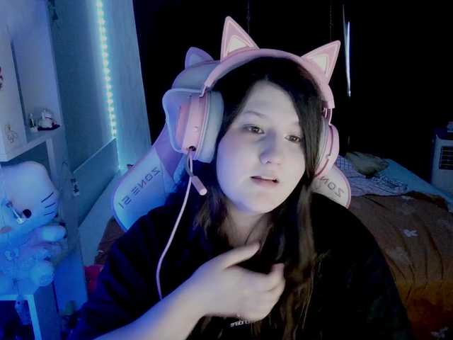 Emitiranje snimki zaslona SaanviUwU