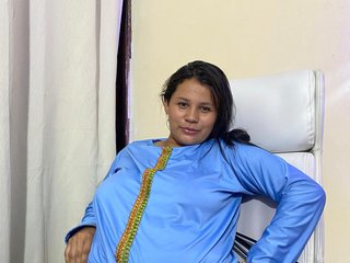 Erotski video chat SalmaBadawi