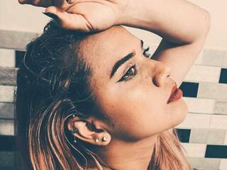 Erotski video chat samynandez