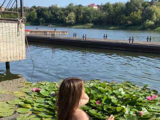 Erotski video chat SarraMelluBabe