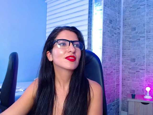 Fotografije ScarletWhite Sexy teacher would like to split her wet pussy, "Make me cum on your cock" /Squirting show AT GOAL, enjoy with me daddy ♥