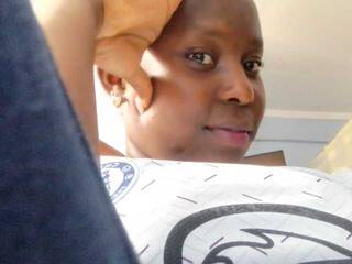 Erotski video chat Sweetcandy75