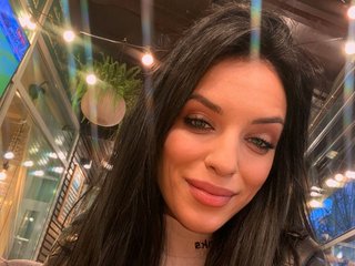 Erotski video chat SelenaFaith