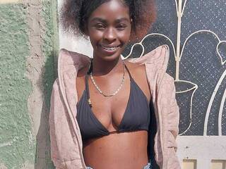 Erotski video chat SereneWinslet