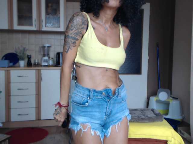 Emitiranje snimki zaslona SexiBelle