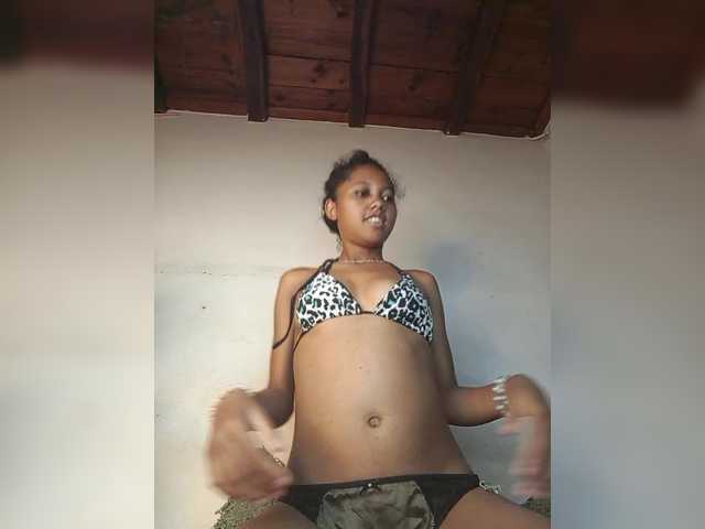 Emitiranje snimki zaslona SexyDoll3