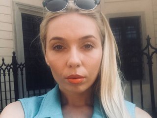 Erotski video chat SexyFoxy555