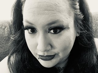 Erotski video chat SexyGothNerd90