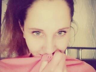 Erotski video chat SexyHelen