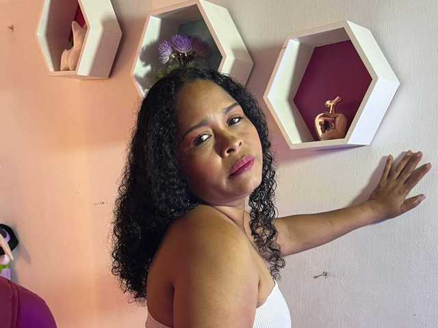 Fotografija profila SHAROM-ADAMS