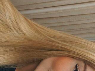 Erotski video chat smileegirl