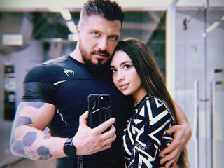 Erotski video chat SnakeandTina