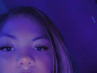 Erotski video chat SofiaaSweet