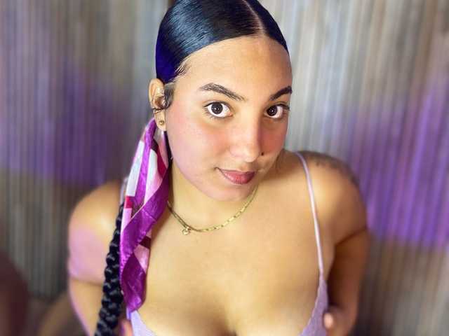 Fotografija profila Sophia-curvy1